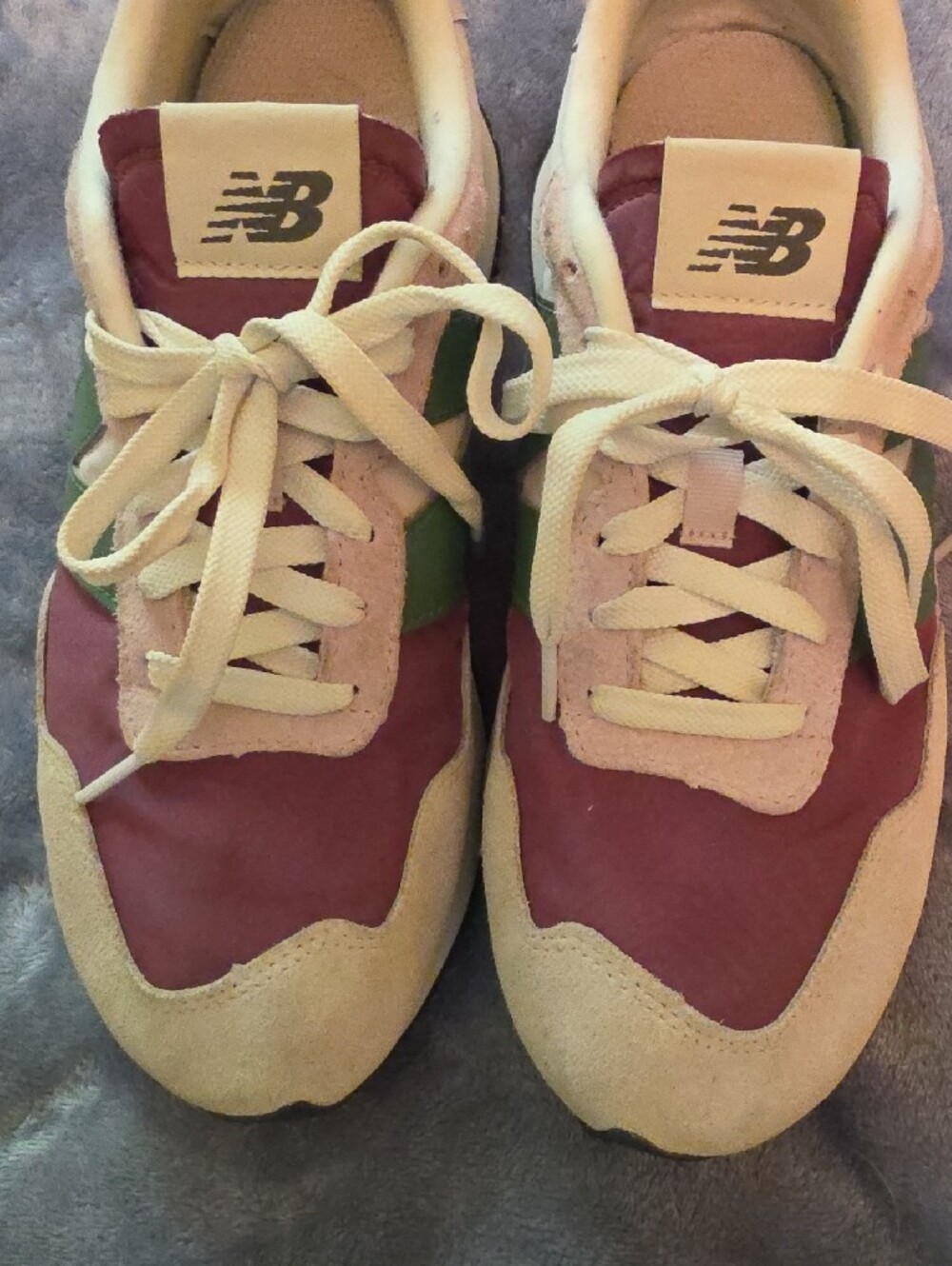 New Balance Women's Pink and Green Classic Runner - Picture 6 of 7